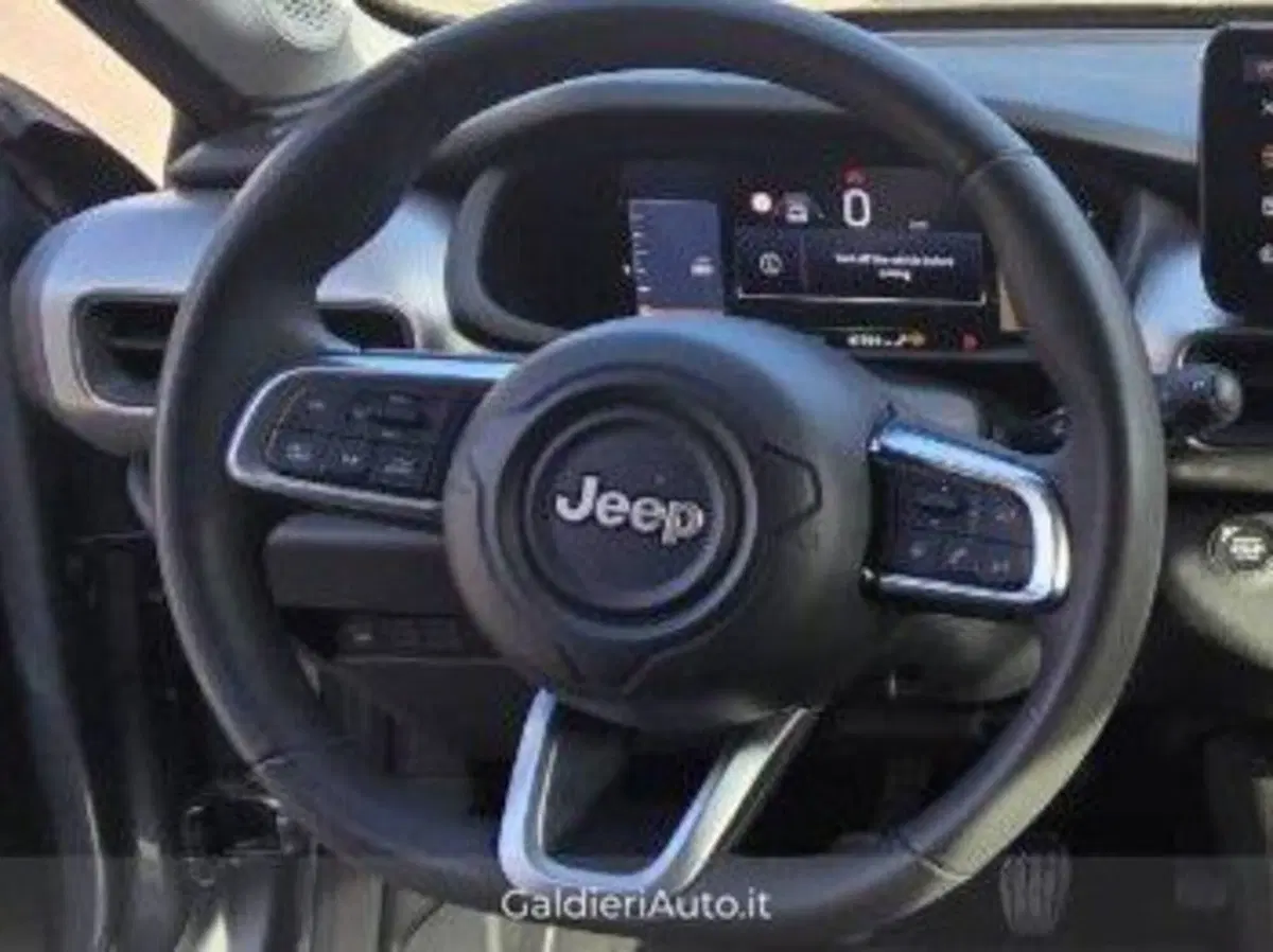 Jeep Avenger usata a Salerno (17)