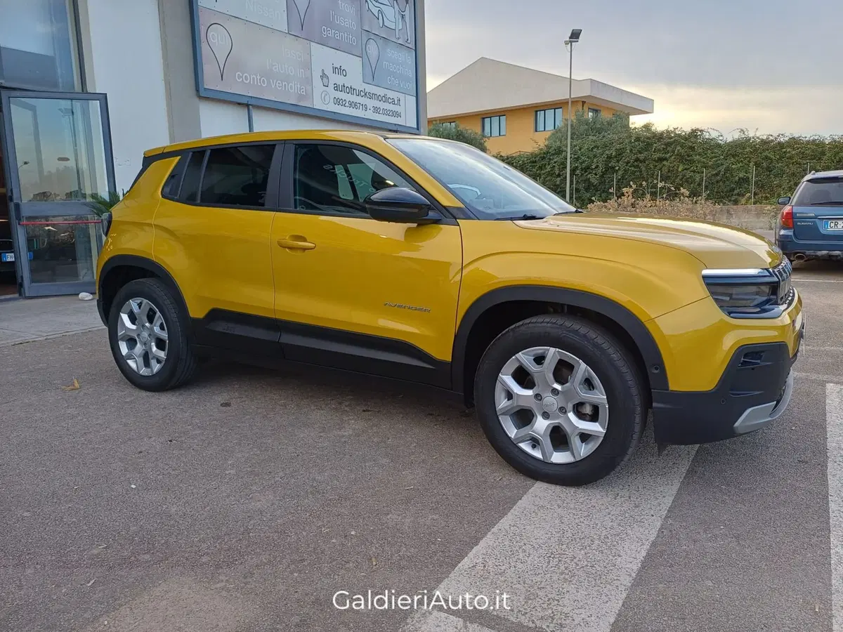 Jeep Avenger usata a Salerno (3)