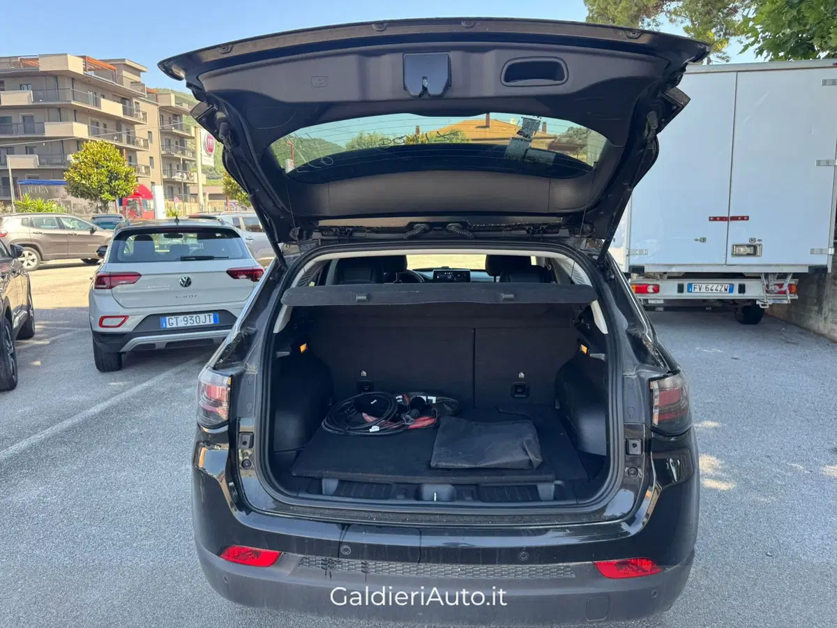Jeep Compass usata a Salerno (8)