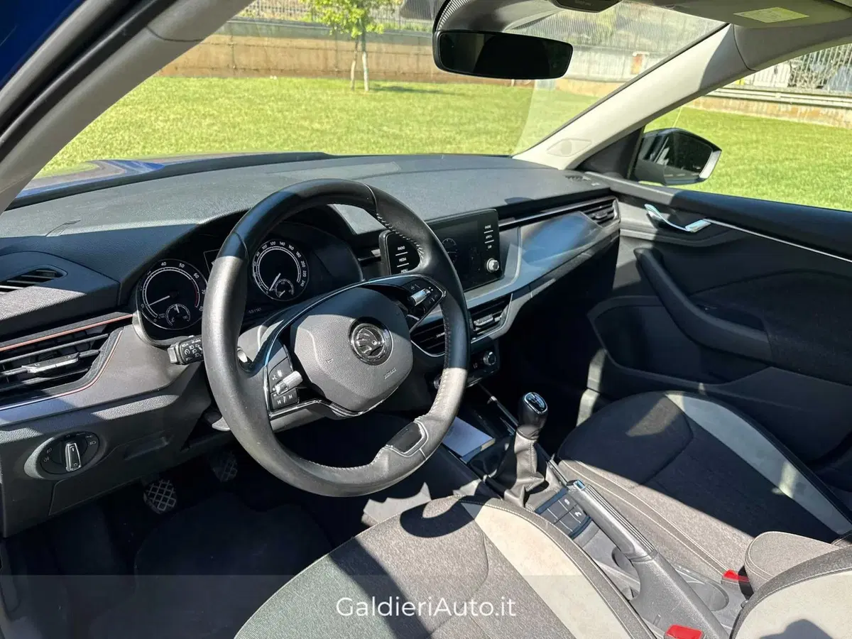 Skoda Kamiq usata a Salerno (16)