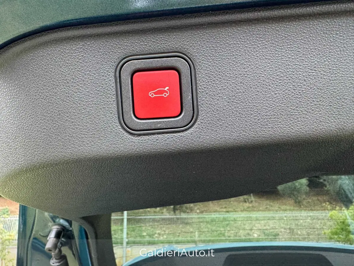 Alfa Romeo Junior usata a Salerno (13)