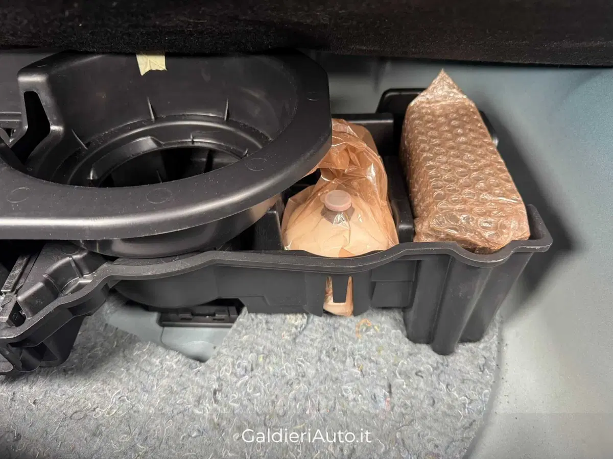 Alfa Romeo Junior usata a Salerno (17)