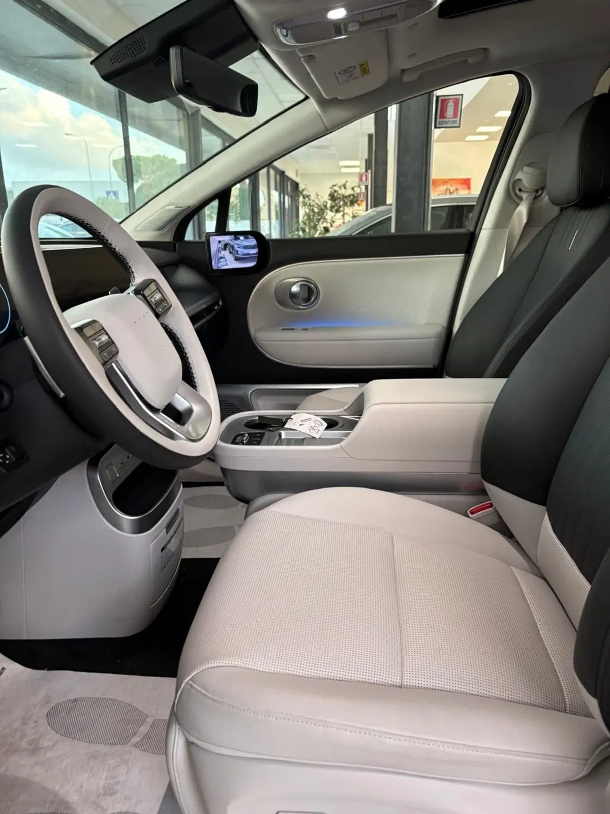Hyundai Ioniq 9 nuova a Firenze (13)