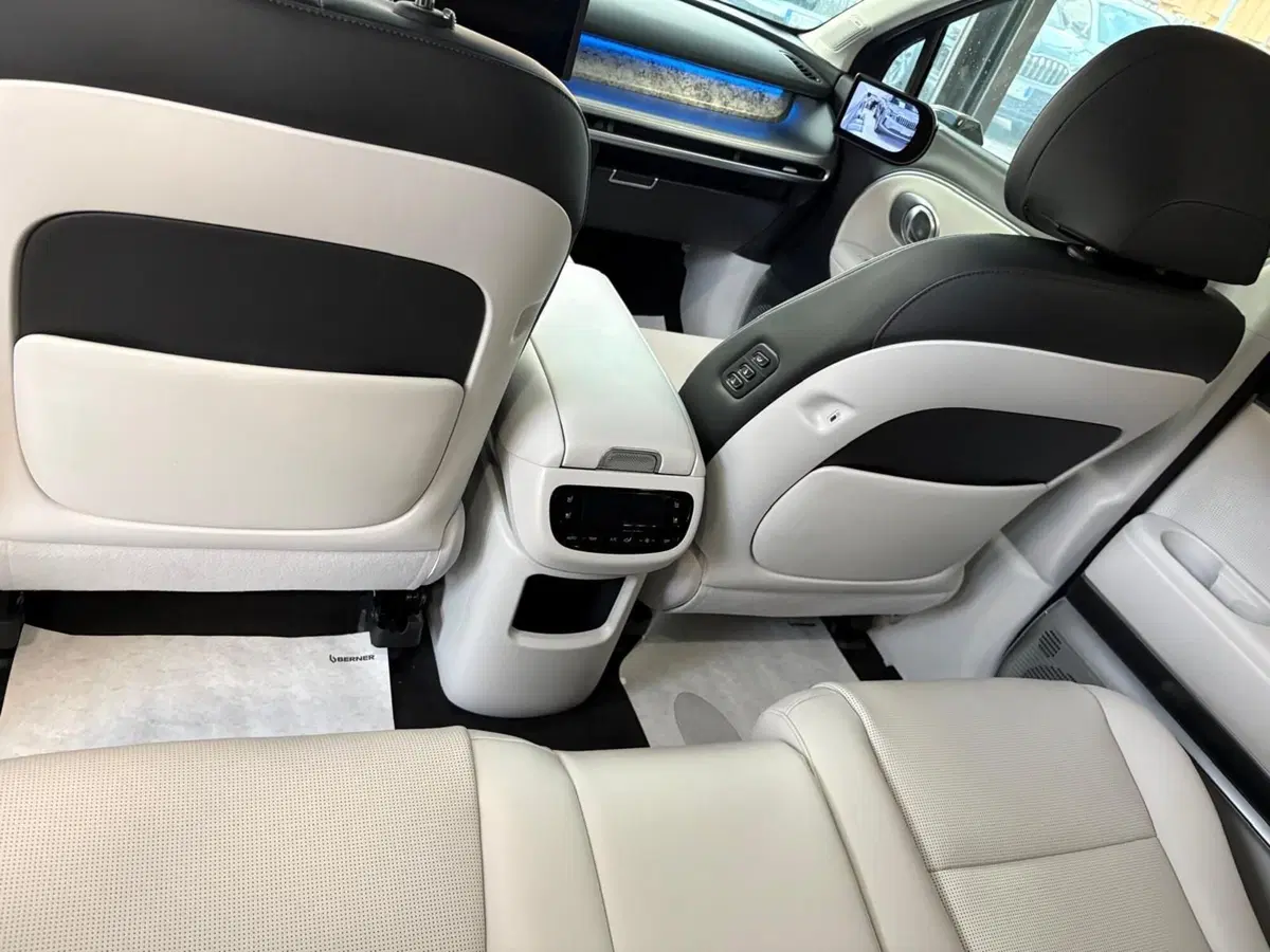 Hyundai Ioniq 9 nuova a Firenze (14)