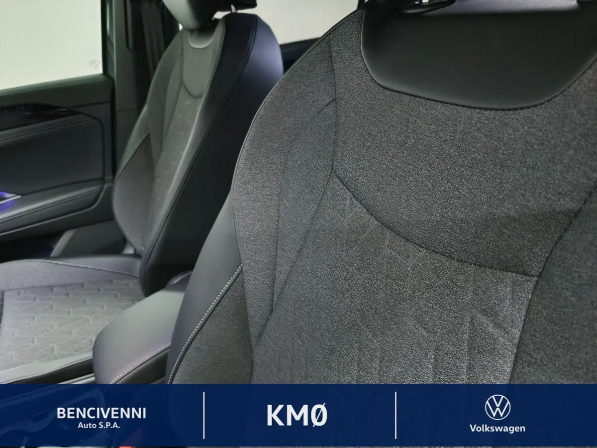 Volkswagen Tayron nuova a Catanzaro (19)