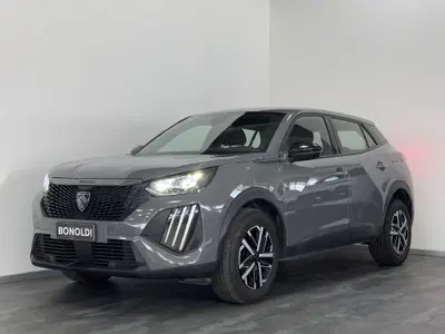 Peugeot 2008 1.2 puretech Active s&s 100cv del 2023 usata a Montichiari