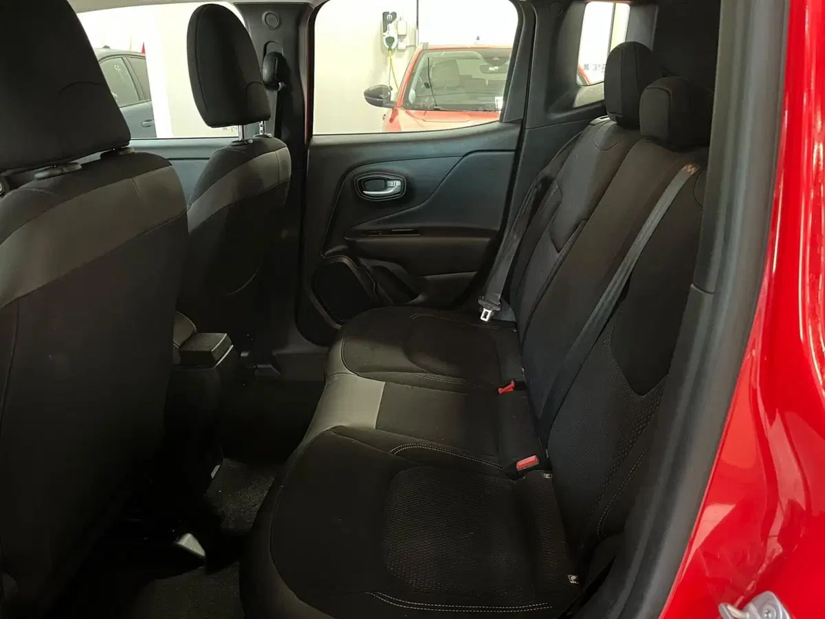 Jeep Renegade usata a Lucca (11)