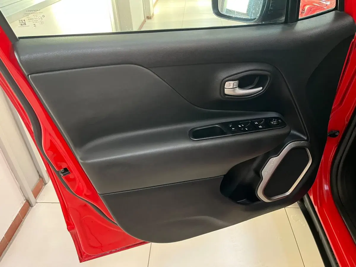 Jeep Renegade usata a Lucca (9)