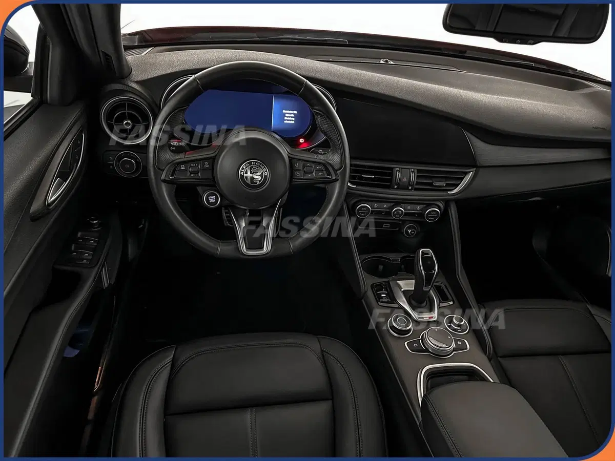 Alfa Romeo Giulia usata a Milano (11)
