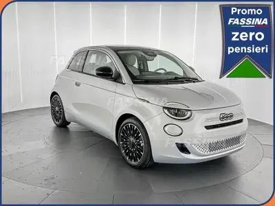 Fiat 500 1.0 hybrid La Prima nuova a Milano