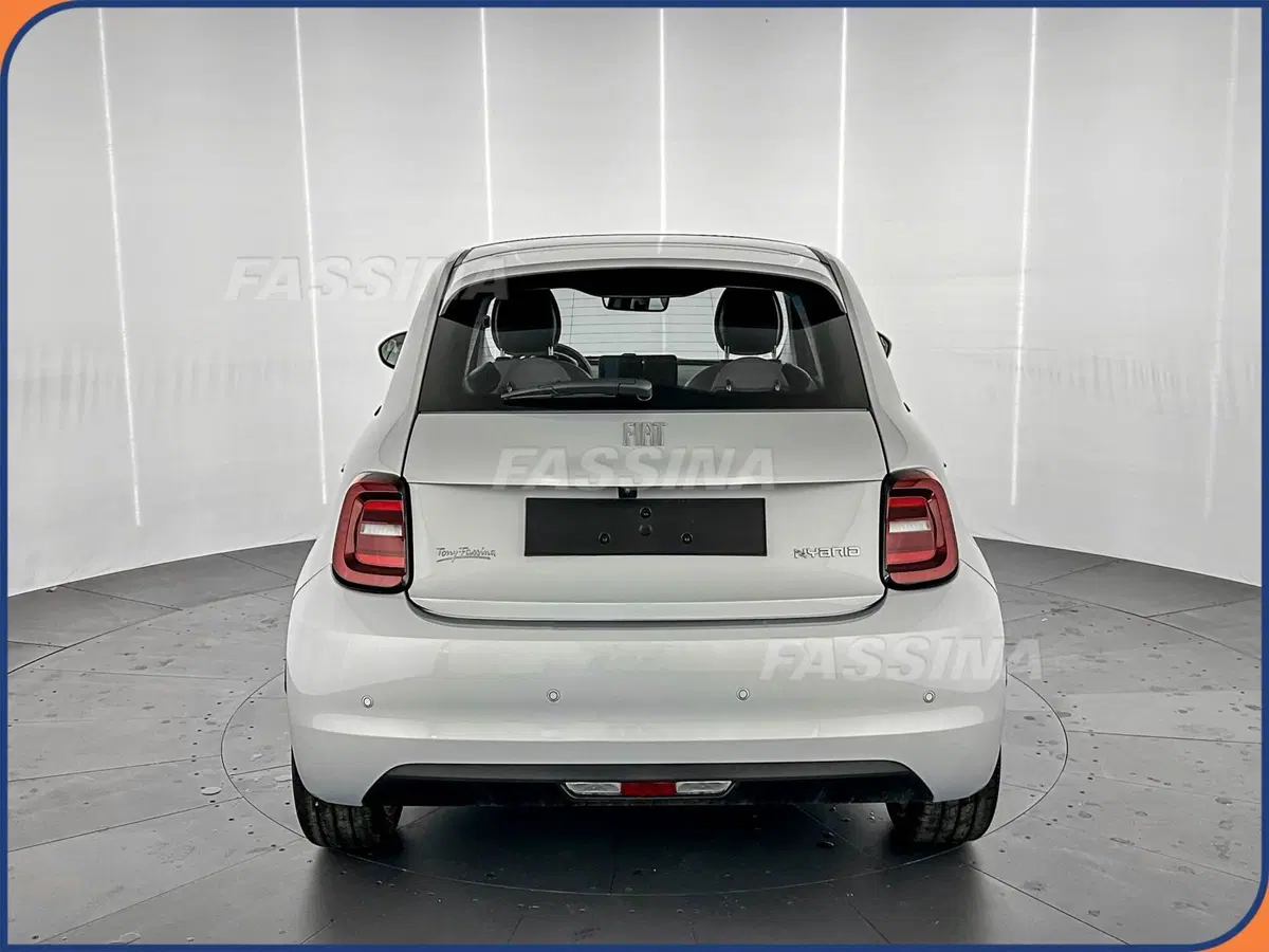 Fiat 500 nuova a Milano (5)