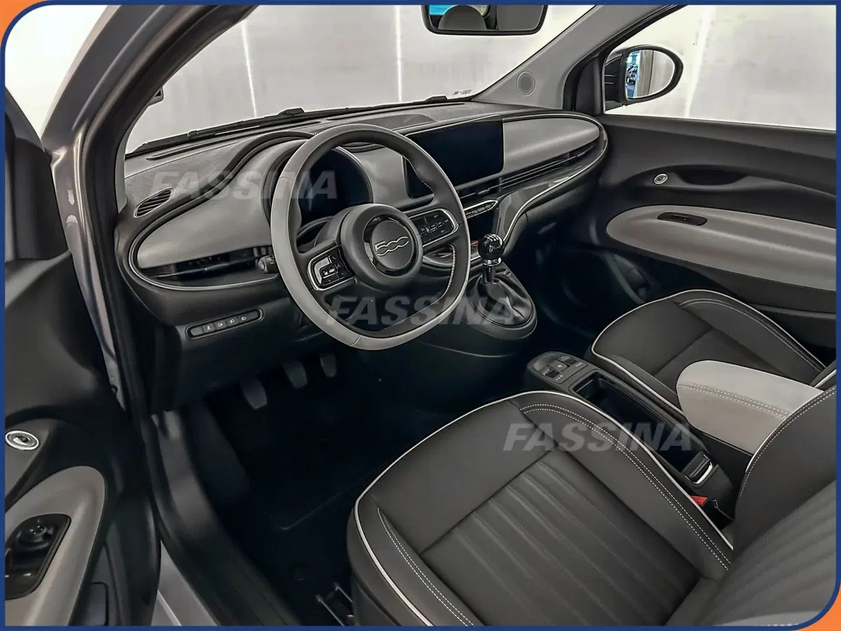 Fiat 500 nuova a Milano (9)