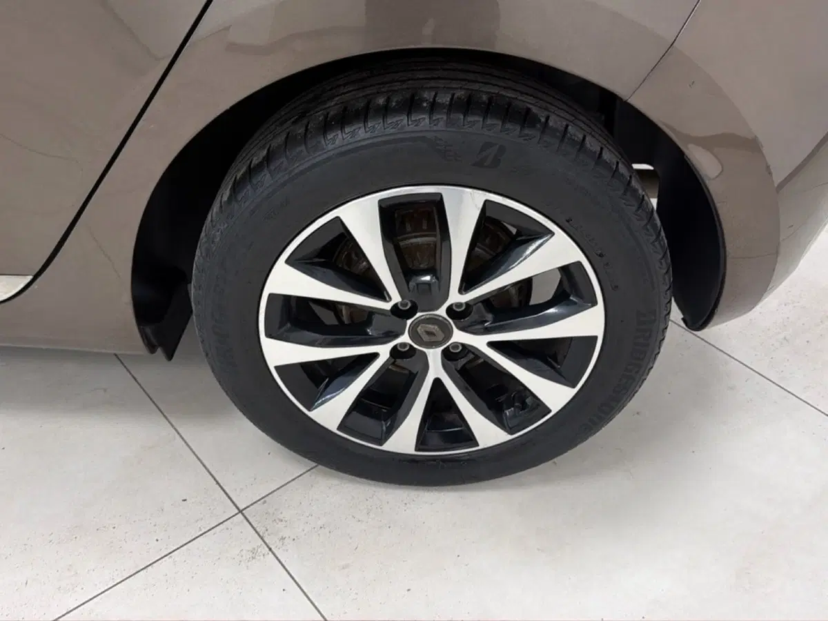 Renault Clio usata a Palermo (4)