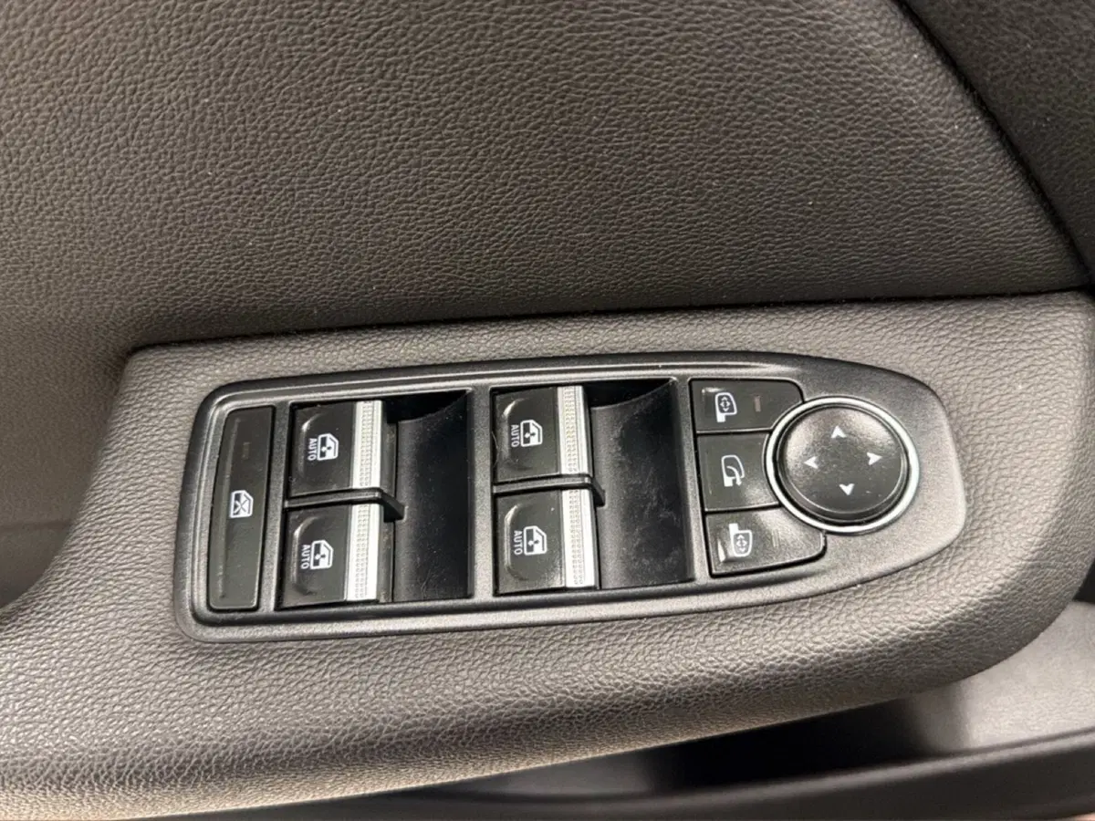 Renault Clio usata a Palermo (8)