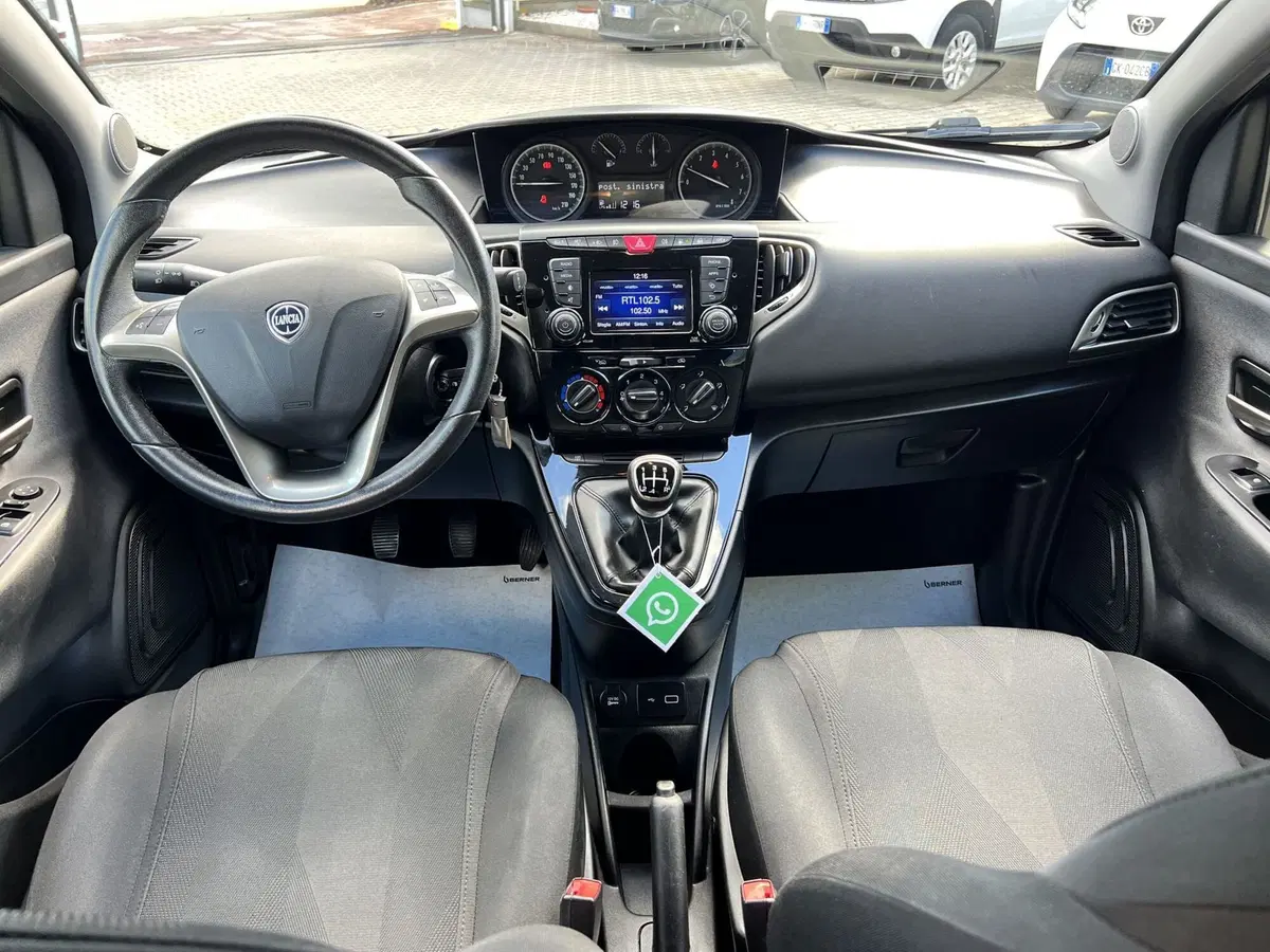 Lancia Ypsilon usata a Chieti (11)