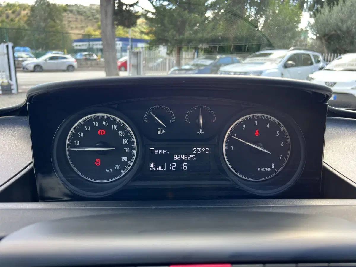 Lancia Ypsilon usata a Chieti (13)