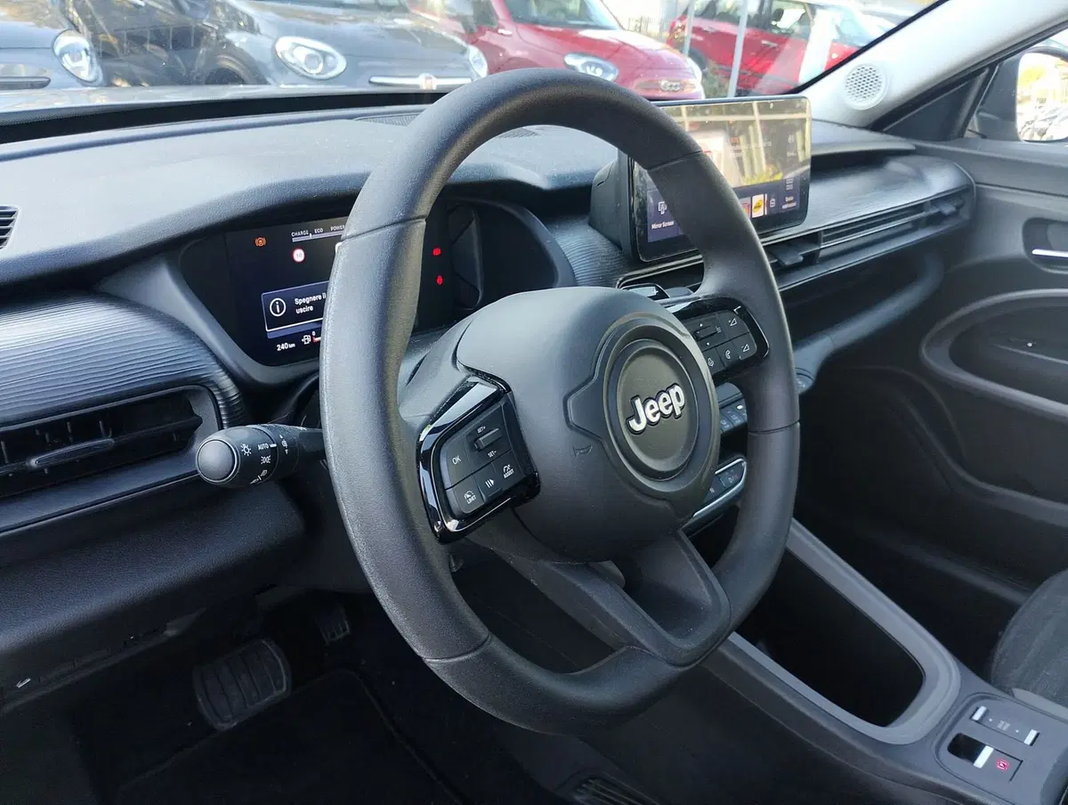 Jeep Avenger usata a Ravenna (8)