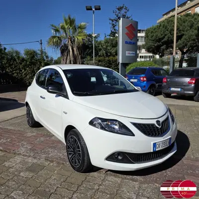 Lancia Ypsilon 1.0 FireFly 5 porte S&S Hybrid Gold Plus del 2022 usata a Catania