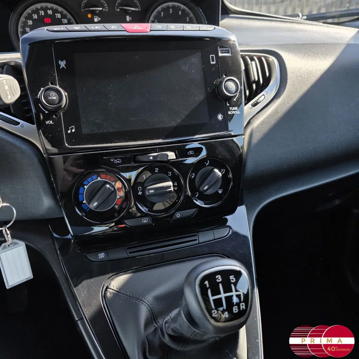 Lancia Ypsilon usata a Catania (5)