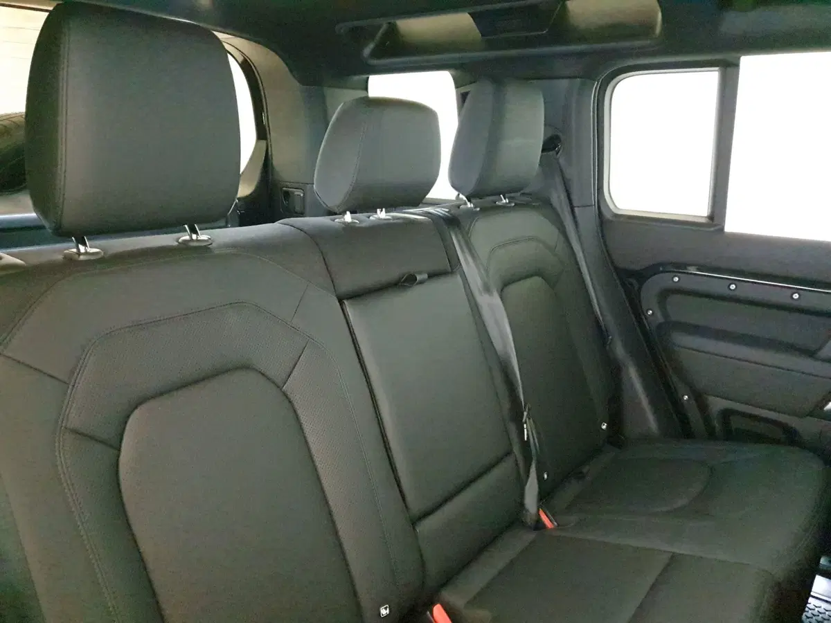 Land Rover Defender usata a Monza e Brianza (12)