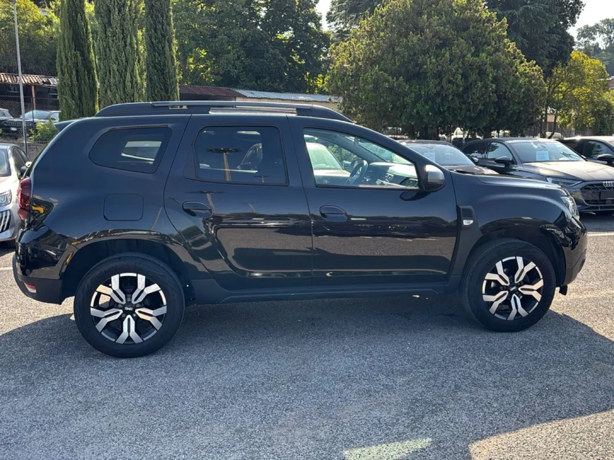 Dacia Duster usata a Latina (8)