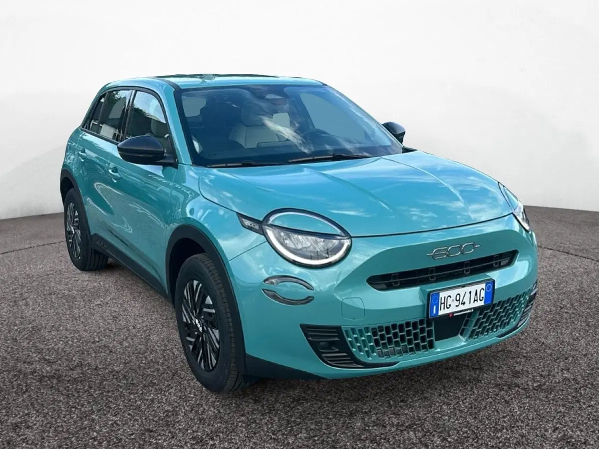 Fiat 600 nuova a Roma (2)