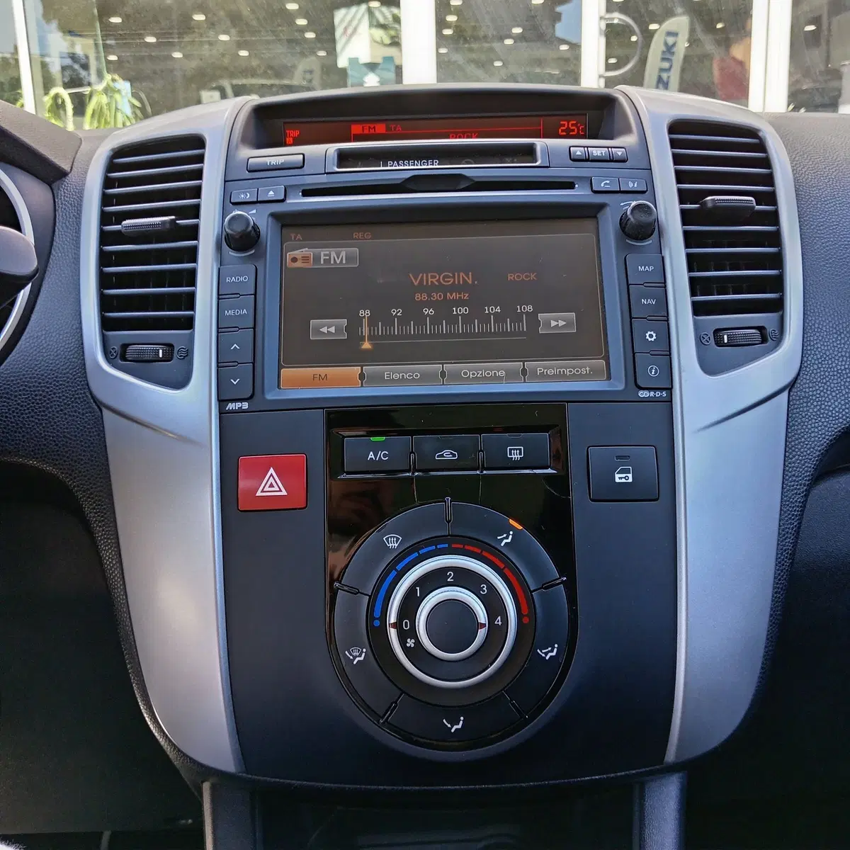 Kia Venga usata a L'Aquila (9)