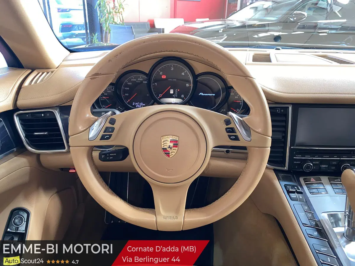 Porsche Panamera usata a Monza e Brianza (10)