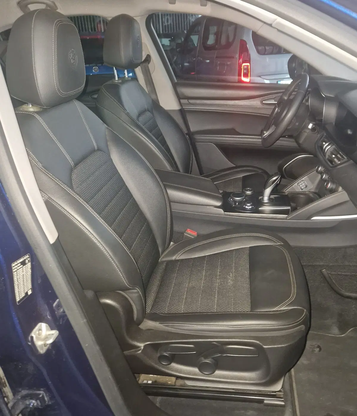 Alfa Romeo Stelvio usata a Terni (8)