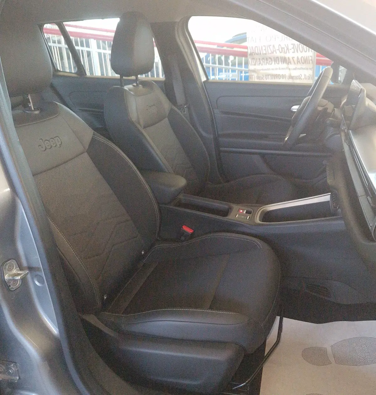 Jeep Avenger usata a Terni (8)