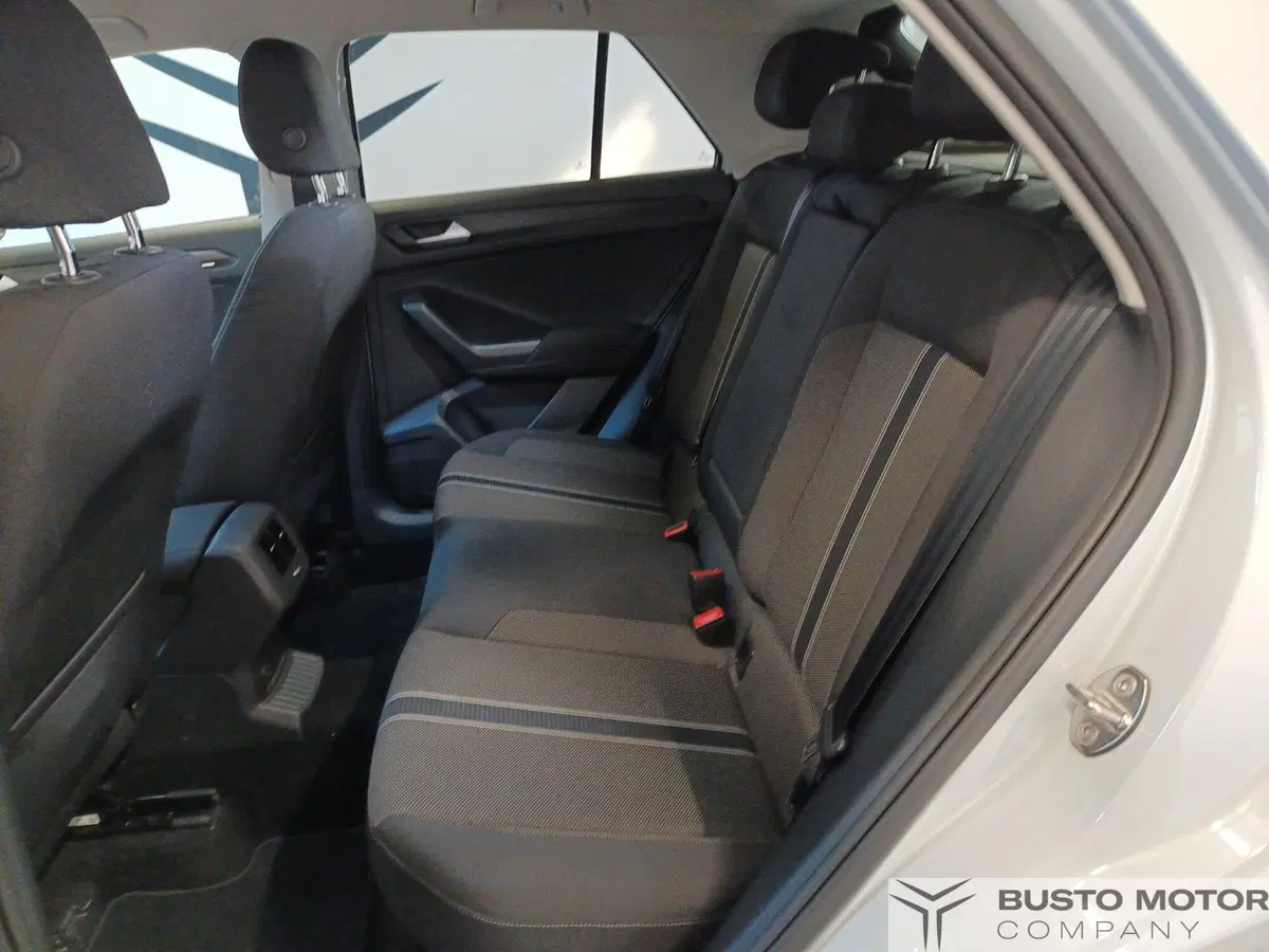 Volkswagen T-Roc usata a Varese (9)