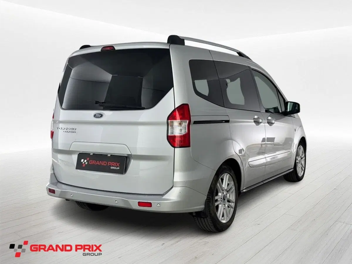 Ford Tourneo Courier usata a Bologna (2)
