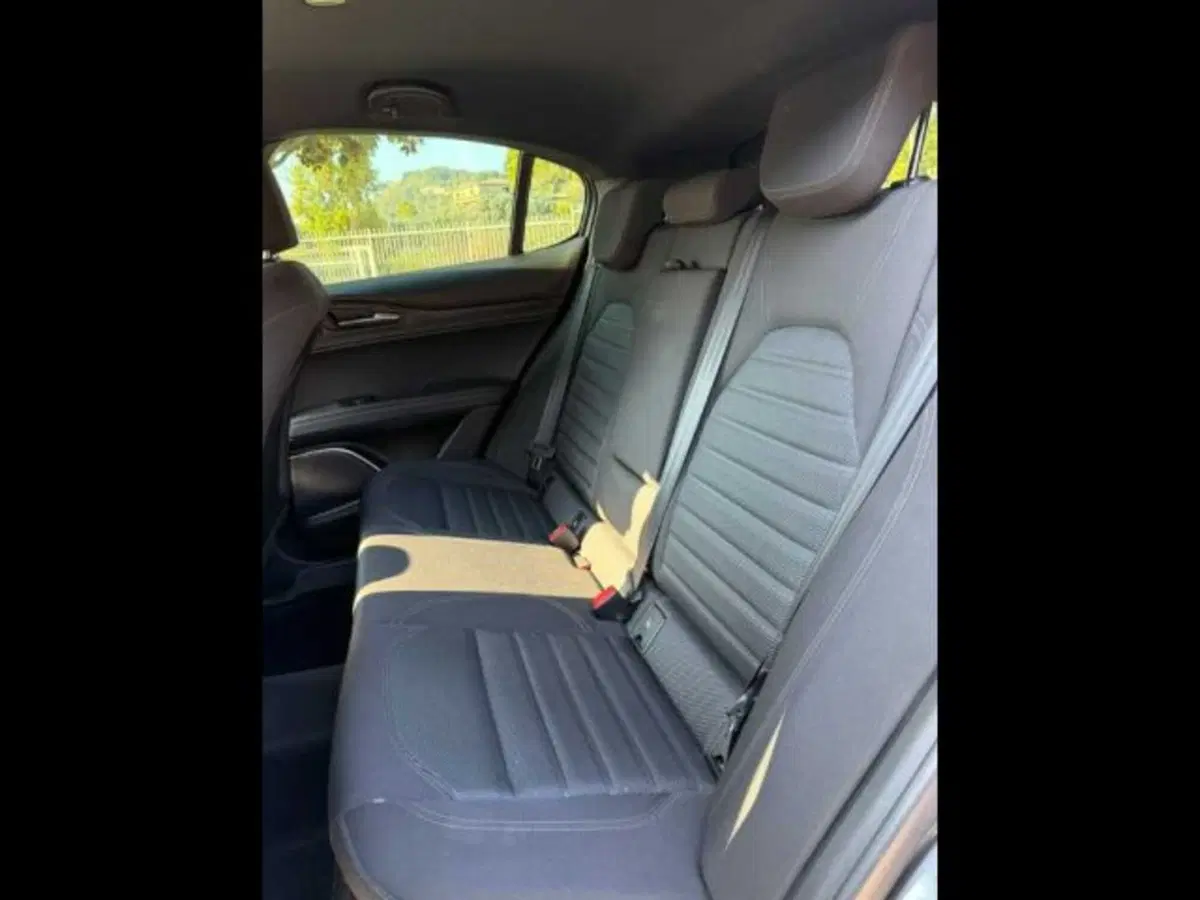 Alfa Romeo Stelvio usata a Caltanissetta (14)