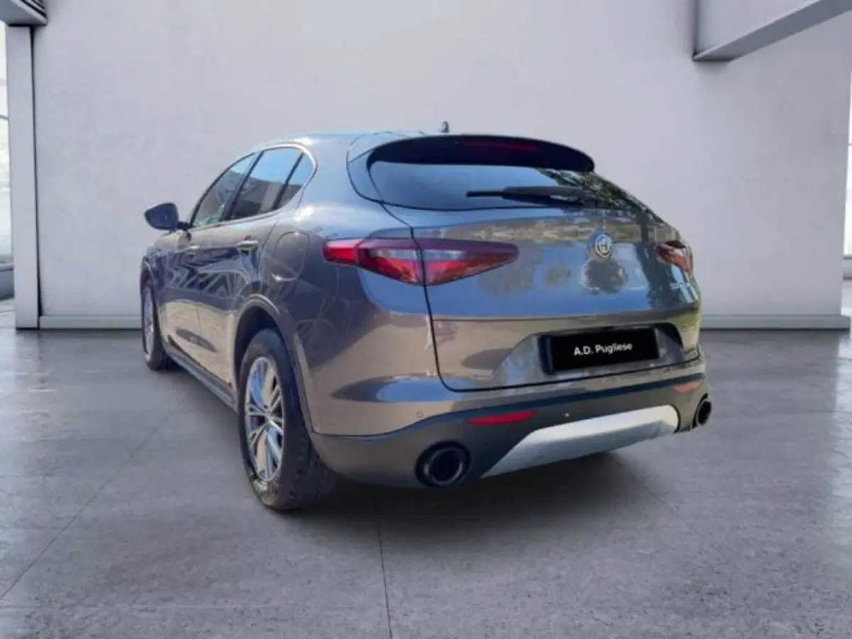 Alfa Romeo Stelvio usata a Caltanissetta (5)