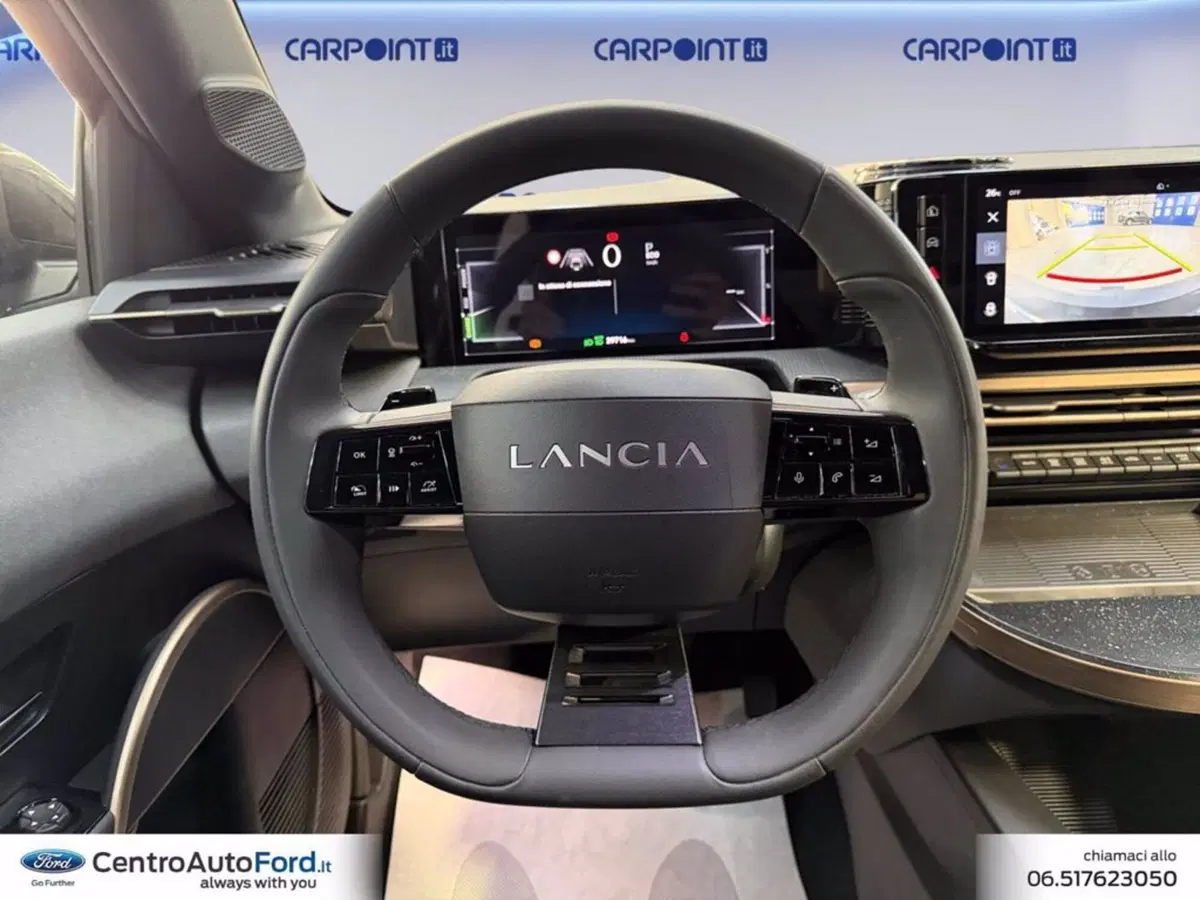 Lancia Ypsilon usata a Roma (12)