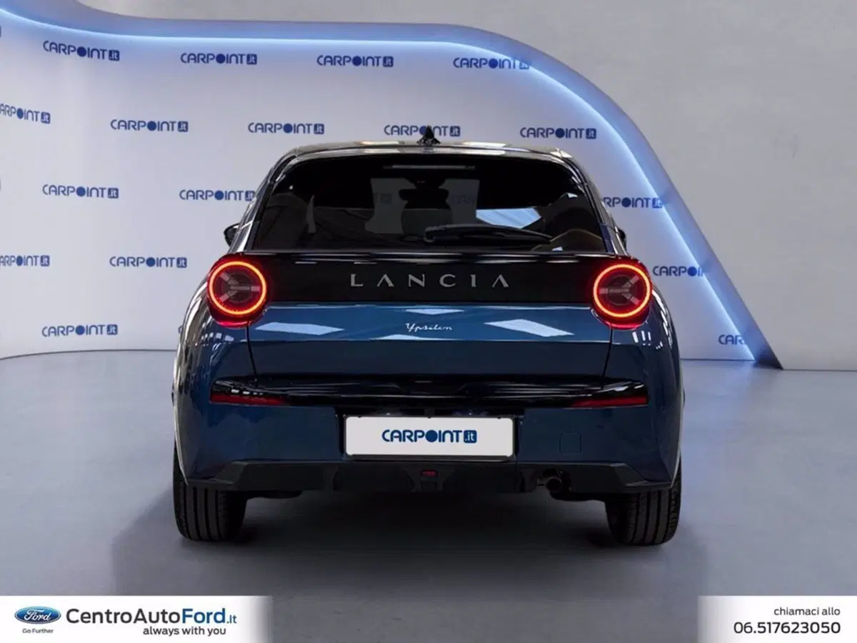 Lancia Ypsilon usata a Roma (4)
