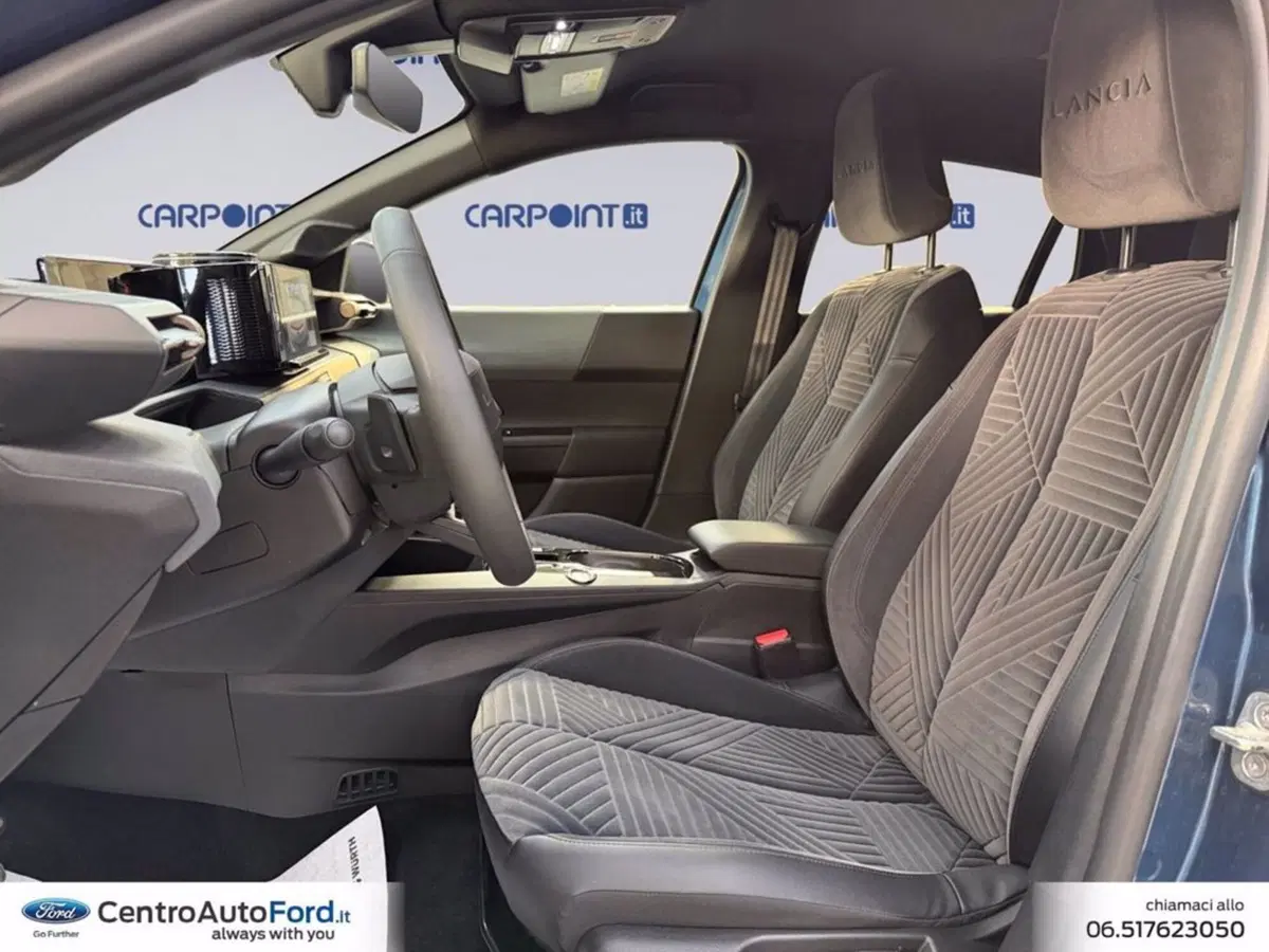Lancia Ypsilon usata a Roma (9)