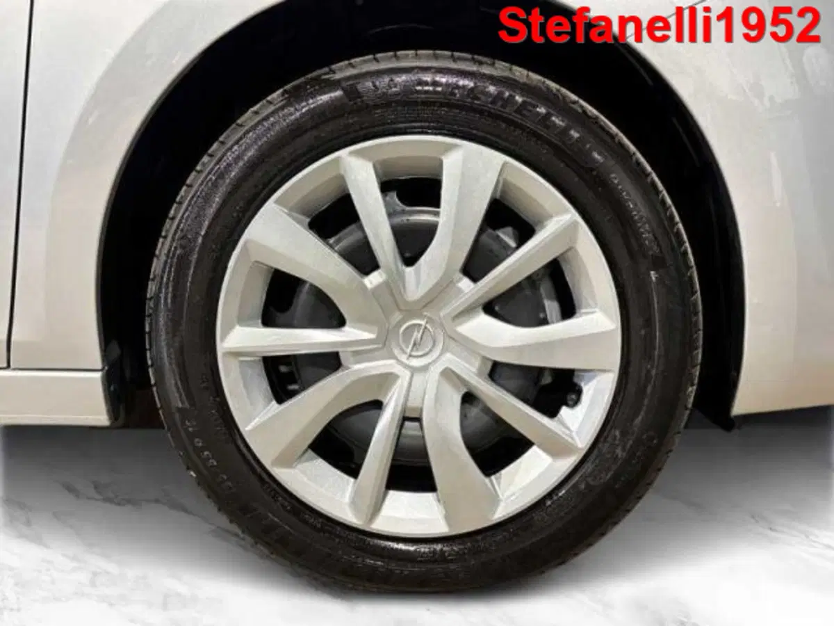 Opel Corsa nuova a Bologna (8)