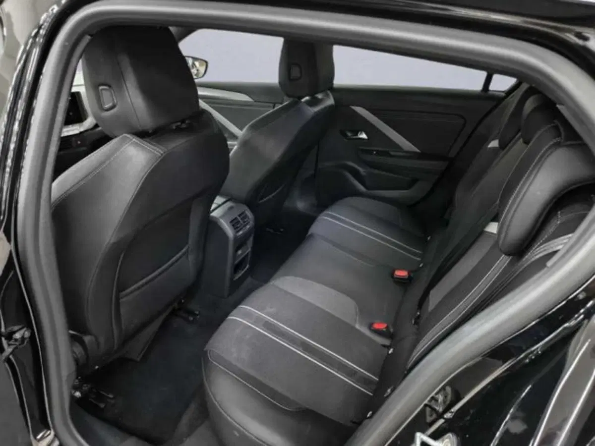 Opel Astra usata a Caltanissetta (9)