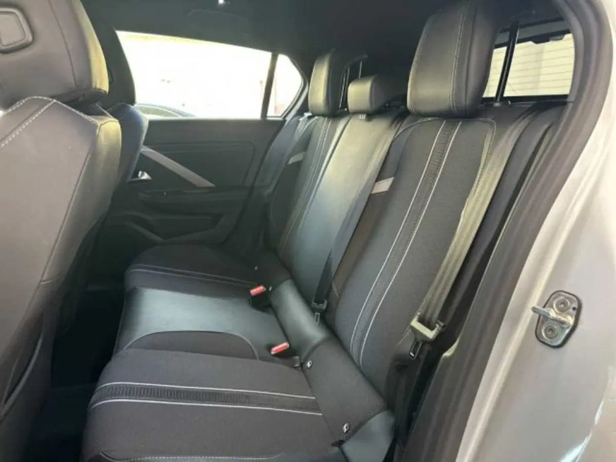 Opel Astra usata a Caltanissetta (18)