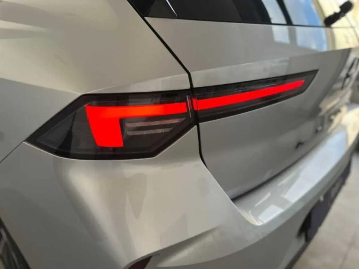 Opel Astra usata a Caltanissetta (6)