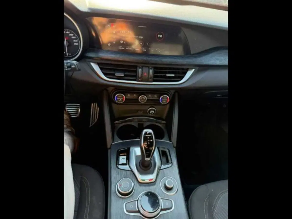 Alfa Romeo Stelvio usata a Caltanissetta (12)