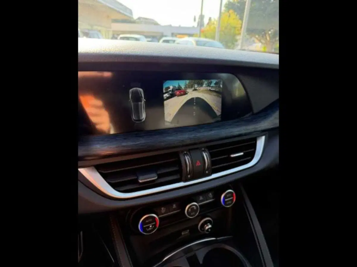 Alfa Romeo Stelvio usata a Caltanissetta (15)