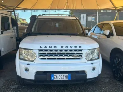 Land Rover Discovery 4 3.0 TDV6 211CV HSE del 2017 usata a Massarosa
