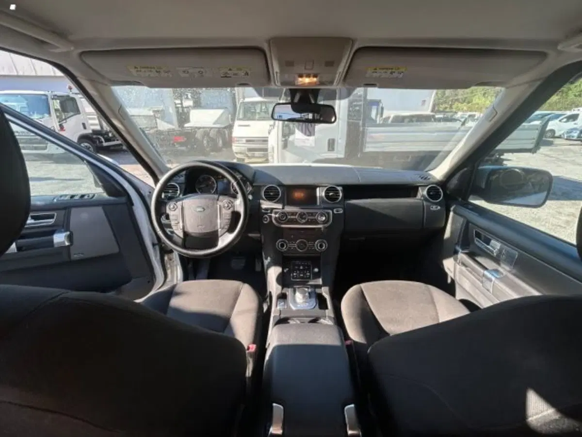 Land Rover Discovery usata a Lucca (10)