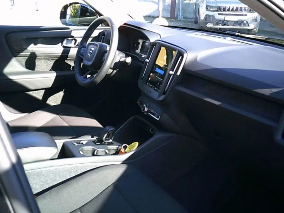 Volvo XC40 usata a Novara (5)
