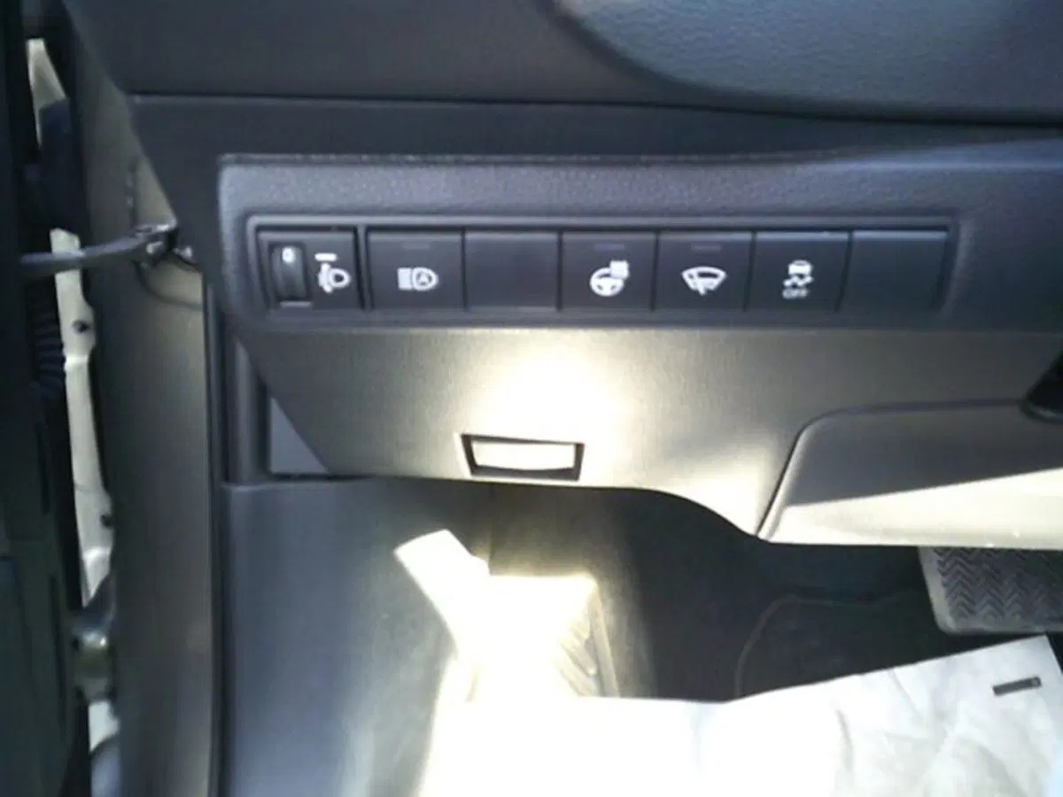 Suzuki Swace usata a Novara (6)