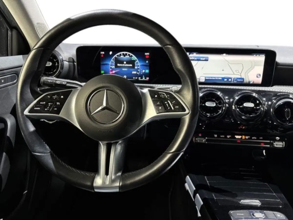 Mercedes-Benz Classe A usata a Bologna (11)