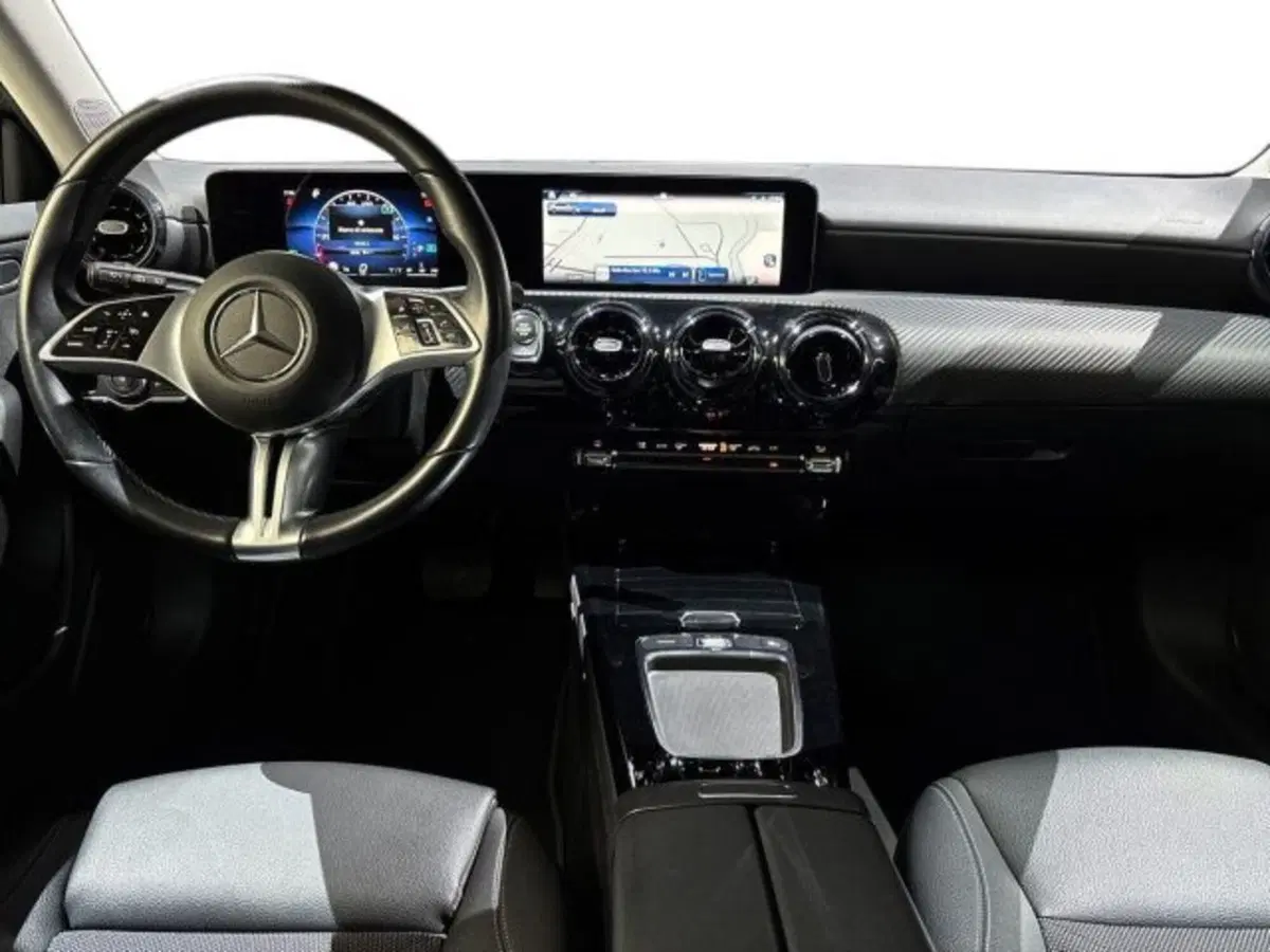 Mercedes-Benz Classe A usata a Bologna (9)