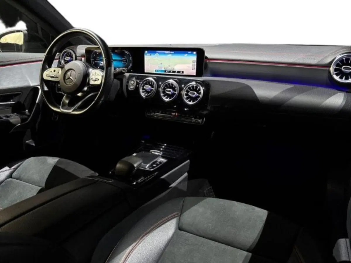 Mercedes-Benz CLA Shooting Brake usata a Bologna (15)